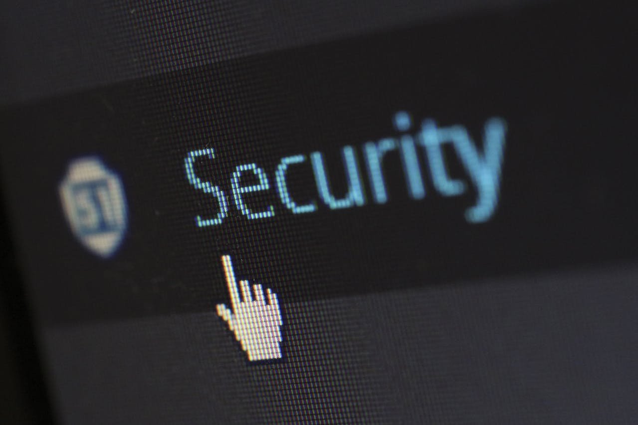 Digitaal én fysiek beschermd: de nieuwe standaard in bedrijfsbeveiliging