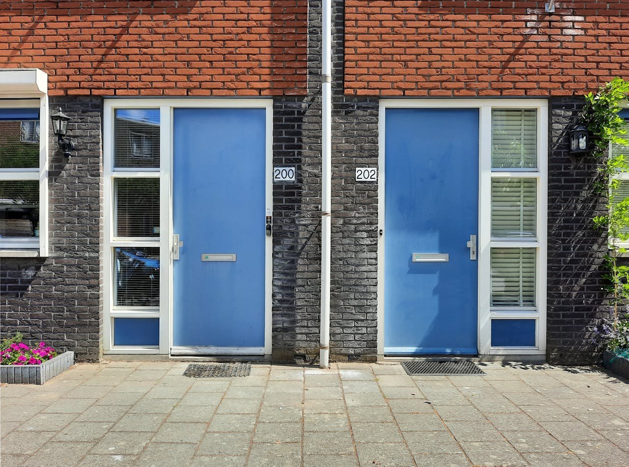 Kunststof kozijnen vergelijken: waar je op let voor je een keuze maakt